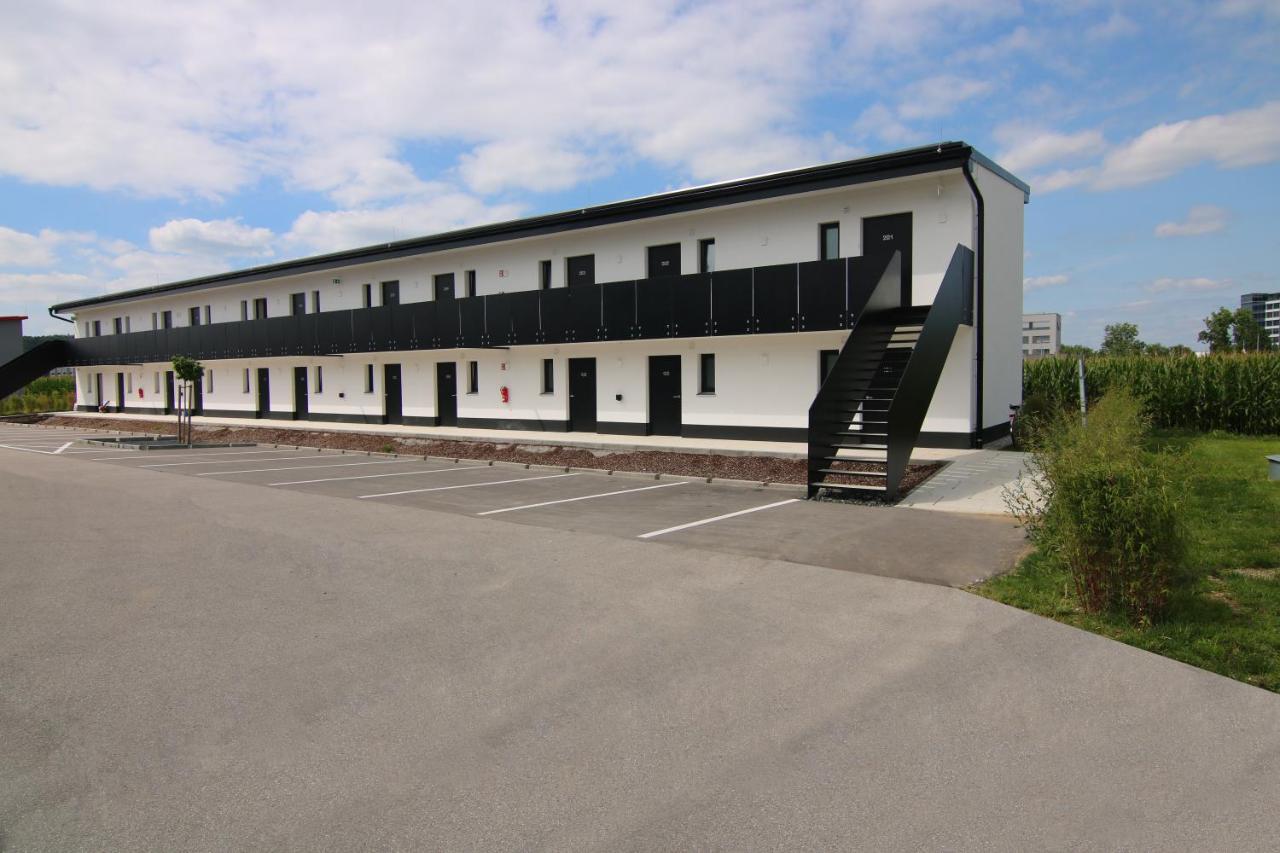 Kam Hotel By Wmm Hotels Stetten  Екстериор снимка